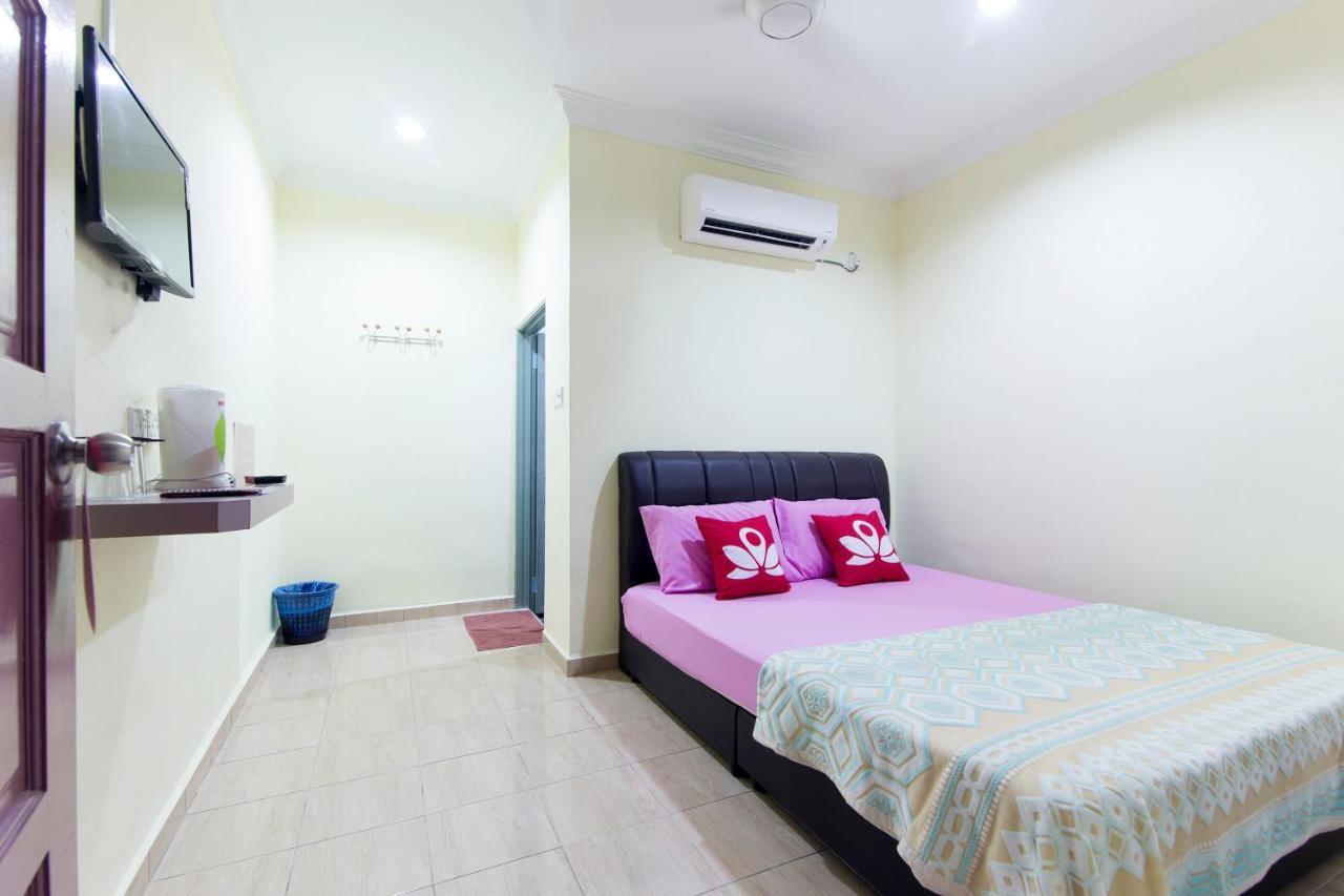 Kampung Guest House Pantai Cenang  Esterno foto