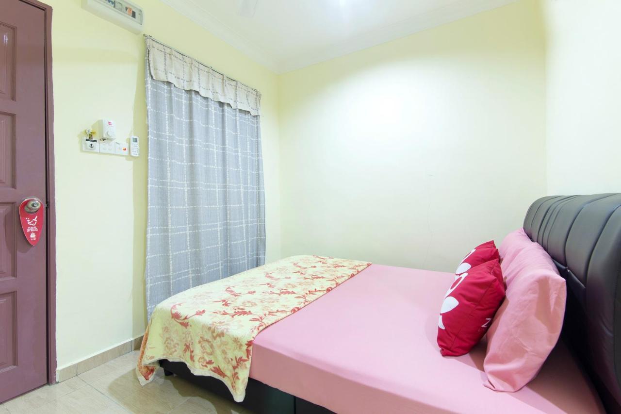 Kampung Guest House Pantai Cenang  Esterno foto