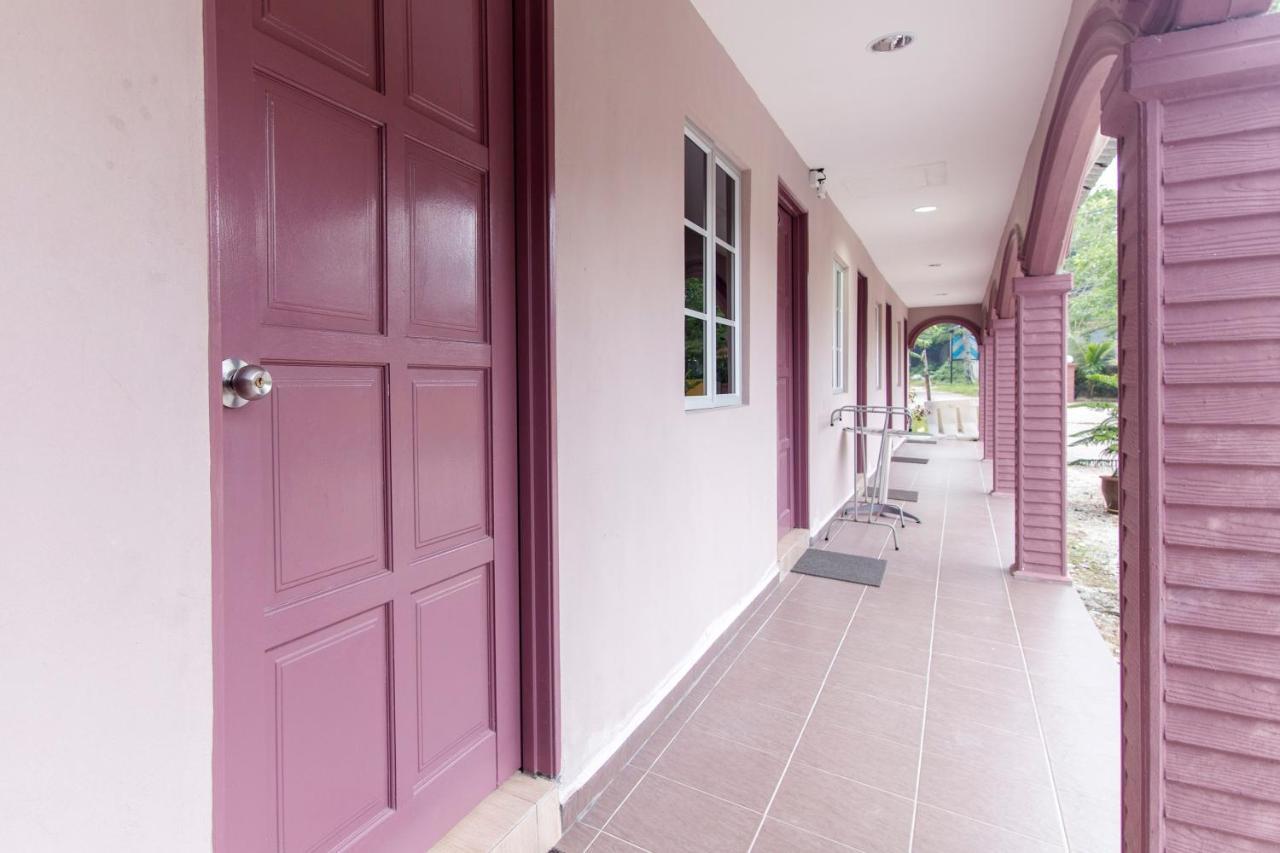 Kampung Guest House Pantai Cenang  Esterno foto